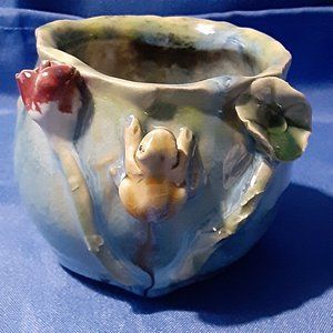 Adorable Vintage Majolica Pottery Frog Jar Vase Planter Applied Frog and Flowers